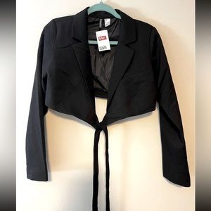 BRAND NEW Cropped Blazer